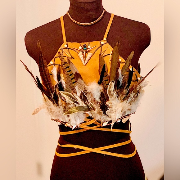 Custom suede feather halter top - Picture 3 of 4